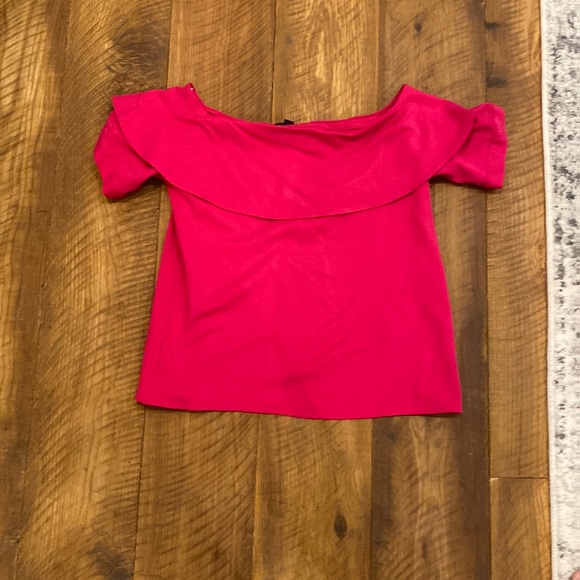 Hot pink off shoulder cotton top - Picture 1 of 3